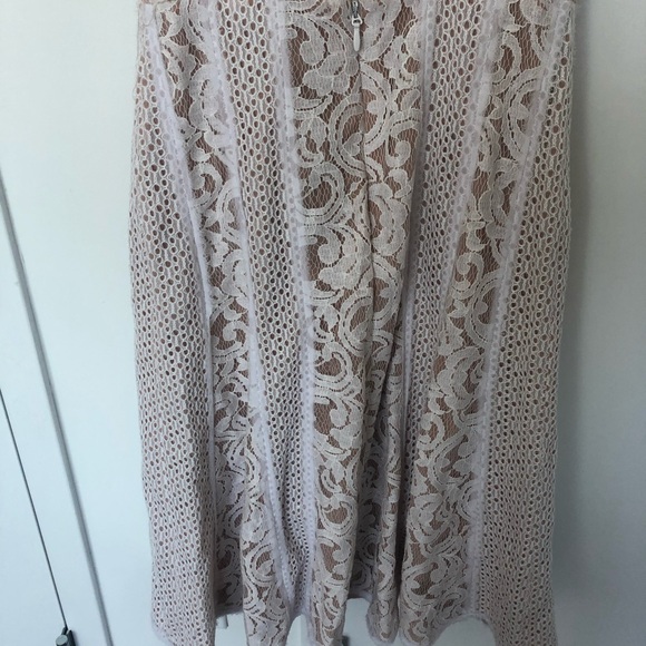 BCBG Maxazria White Lace Dress Open Back - Picture 6 of 6